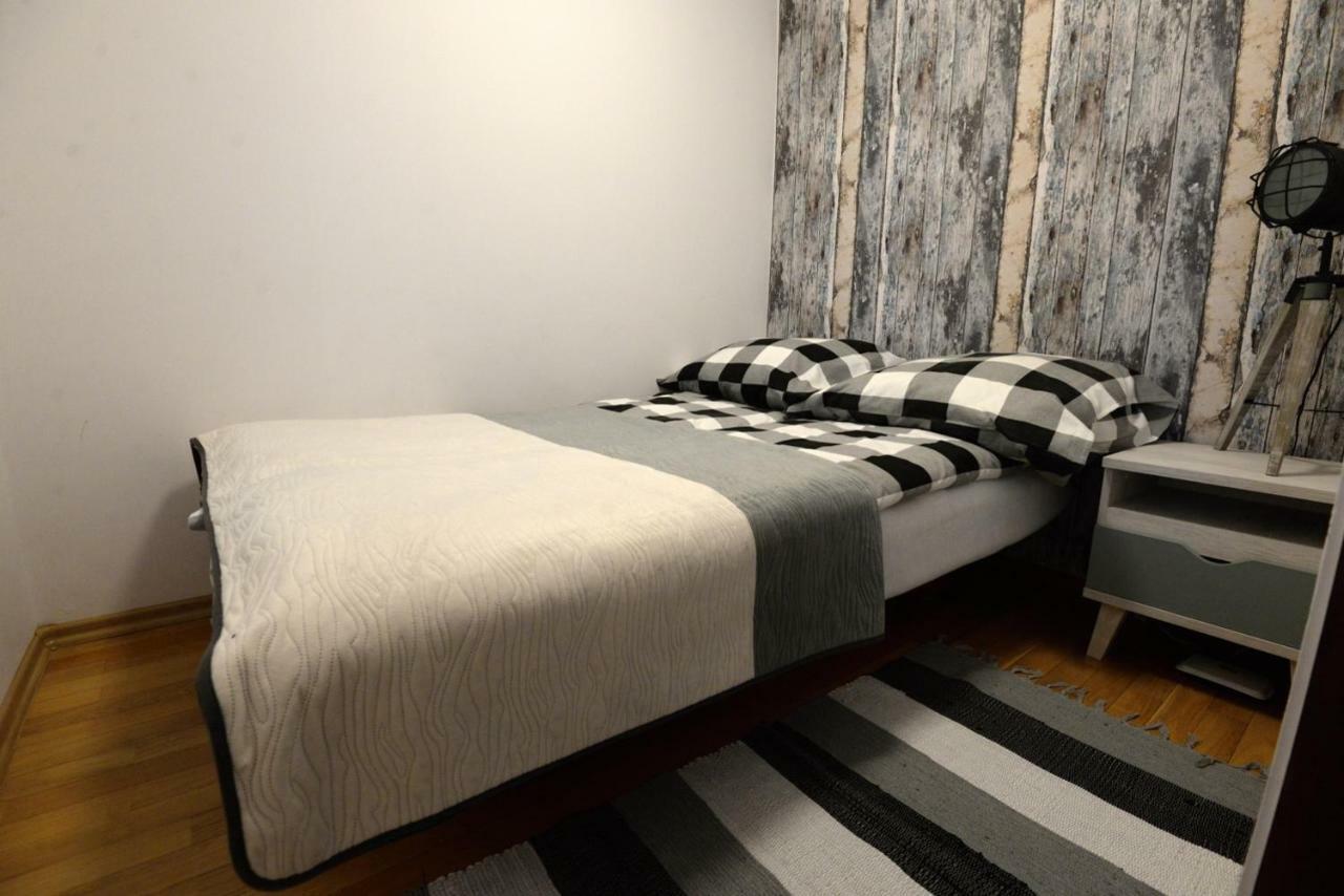Апартаменты Apartament Columbus Устшики-Дольне Экстерьер фото
