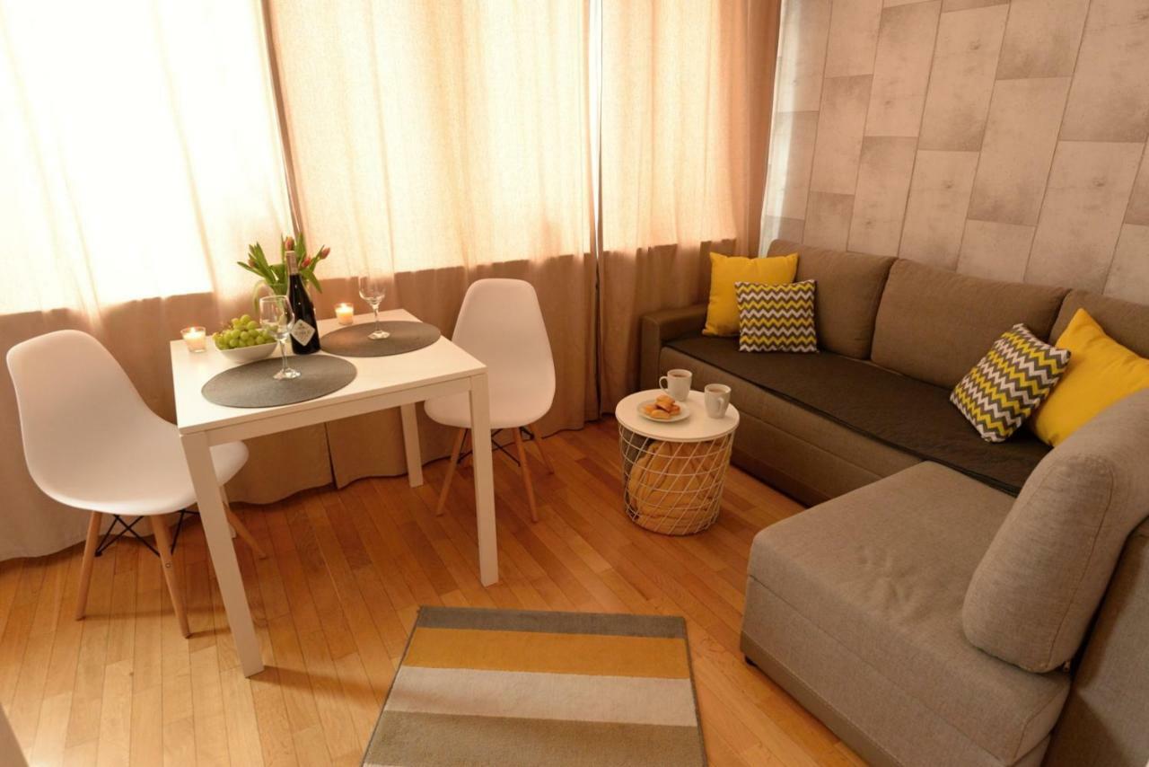 Апартаменты Apartament Columbus Устшики-Дольне Экстерьер фото